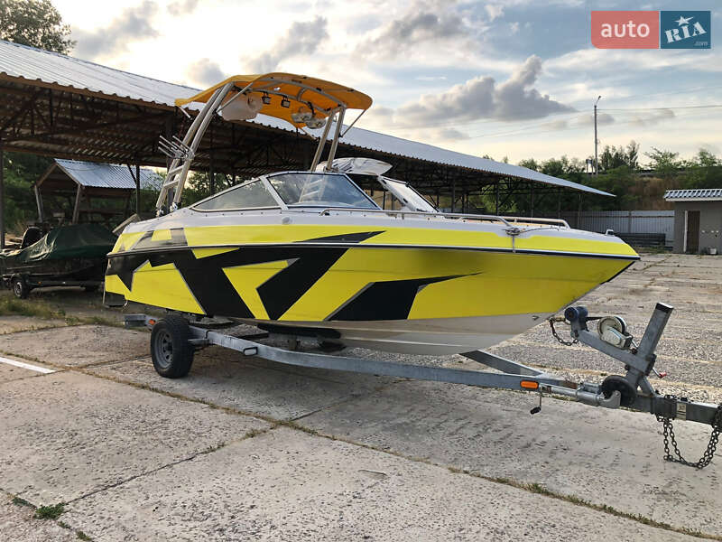 Катер Four Winns H210 2010 в Києві