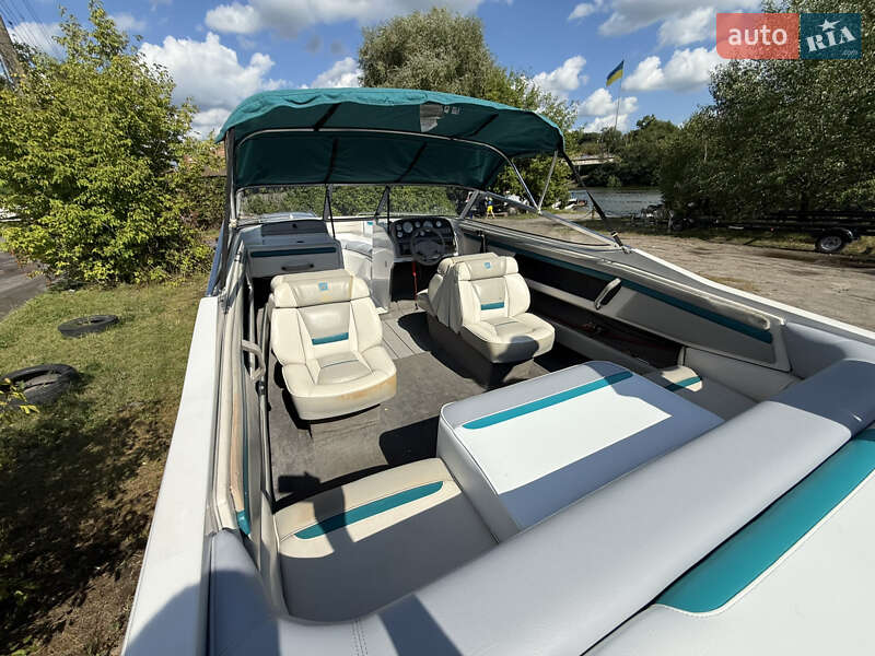 Катер Four Winns H210 1993 в Вінниці