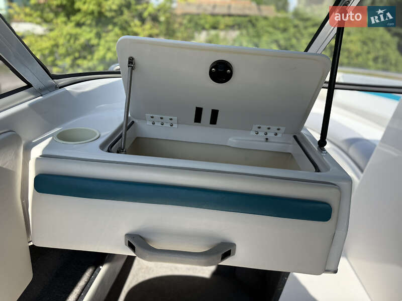 Катер Four Winns H210 1993 в Вінниці