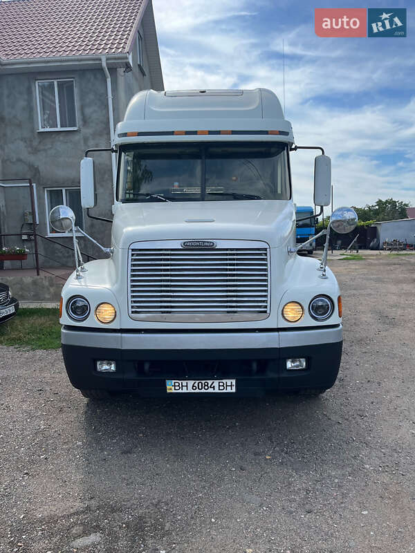 Тягач Freightliner Century 2000 в Одесі