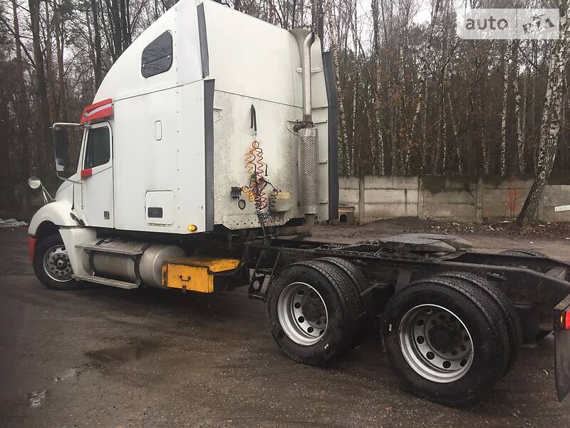 Тягач Freightliner Columbia 2003 в Киеве