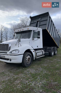 Самосвал Freightliner Columbia 2006 в 