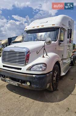 Тягач Freightliner Columbia 2002 в Одессе