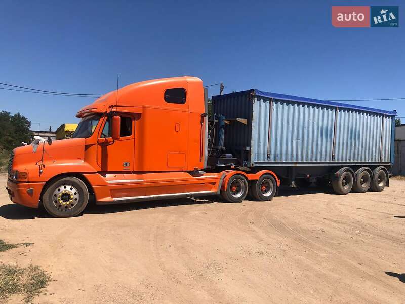 Тягач Freightliner Conventional 2002 в Черноморске