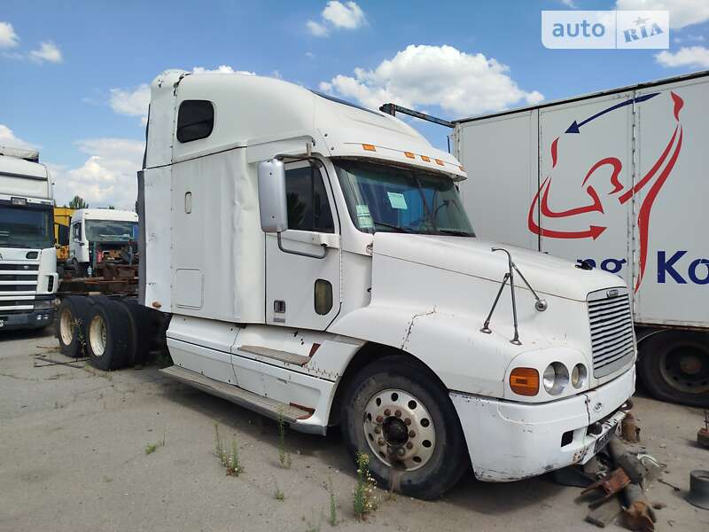 Тягач Freightliner Conventional 2002 в Запоріжжі