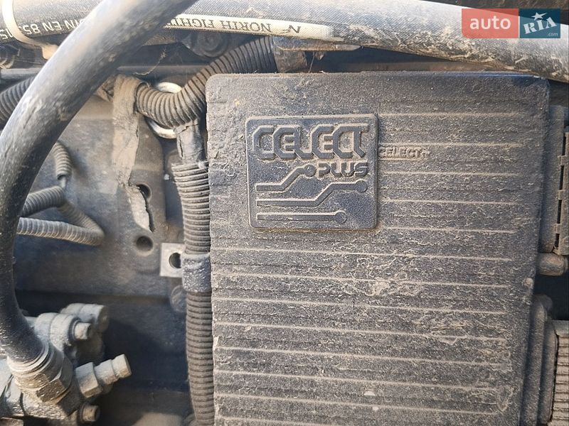 Тягач Freightliner FLD 2001 в Ровно