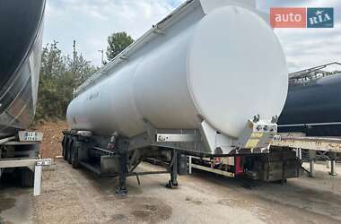 Цистерна полуприцеп Fruehauf 01Y 1997 в Черкассах
