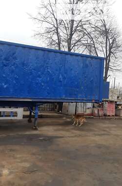 Контейнеровоз Fruehauf 69124 1990 в Кривом Роге