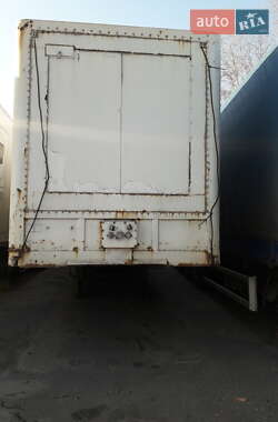 Изотермическая будка Fruehauf Ackermann 1993 в 