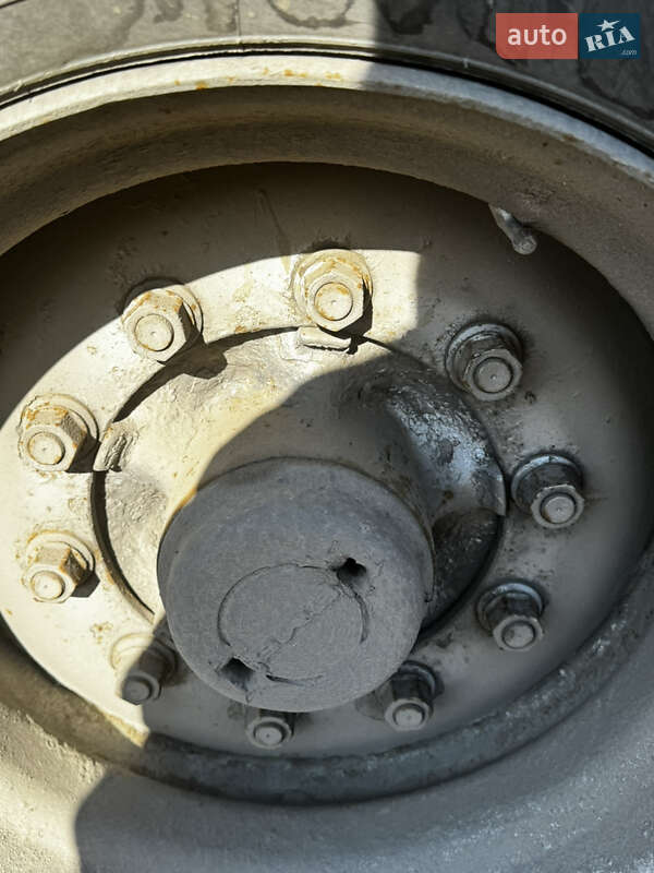 Зерновоз - полуприцеп Fruehauf Benalu 1996 в Стрые