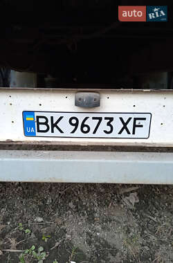 Бортовой полуприцеп Fruehauf D.2 2008 в Ровно