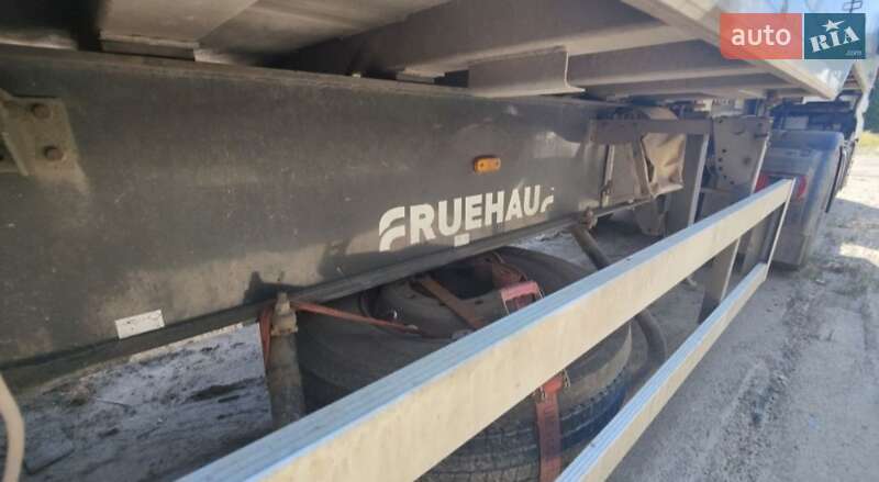 Зерновоз - полуприцеп Fruehauf D.3 2012 в Одессе