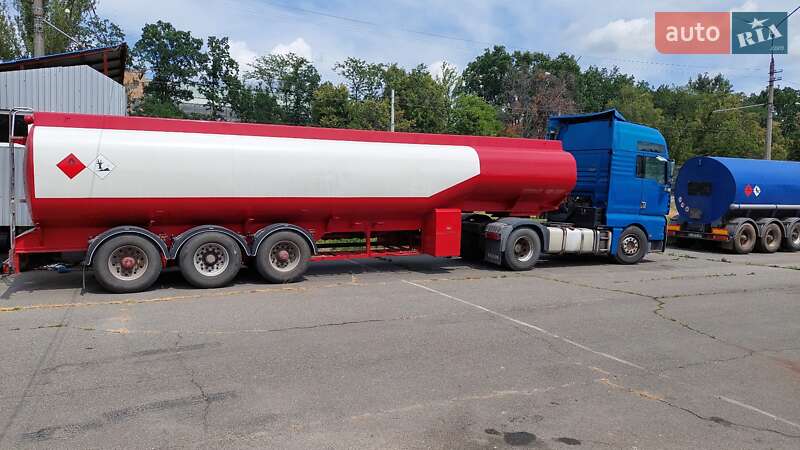 Цистерна полуприцеп Fruehauf DJD SA3 1994 в Белой Церкви