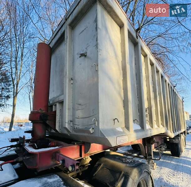 Самоскид напівпричіп Fruehauf DJD TA 3 1994 в Великих Гаях