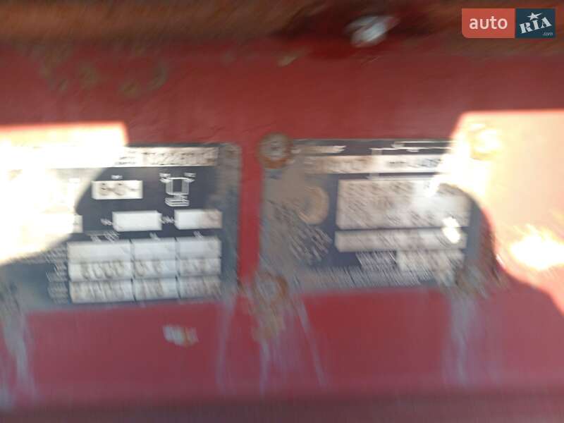 Самоскид напівпричіп Fruehauf DJD TA 3 1996 в Сокирянах
