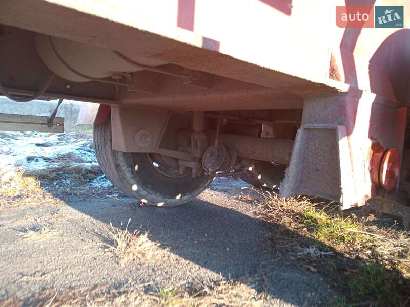 Самоскид напівпричіп Fruehauf DJD TA 3 1996 в Сокирянах