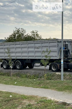 Зерновоз - полуприцеп Fruehauf F 1997 в Ямполе