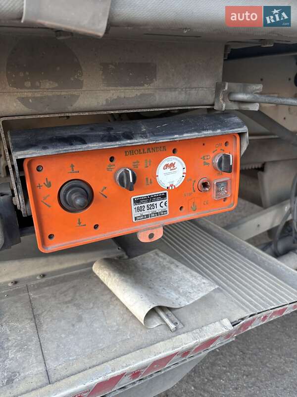 Тентований борт (штора) - напівпричіп Fruehauf F 2016 в Києві