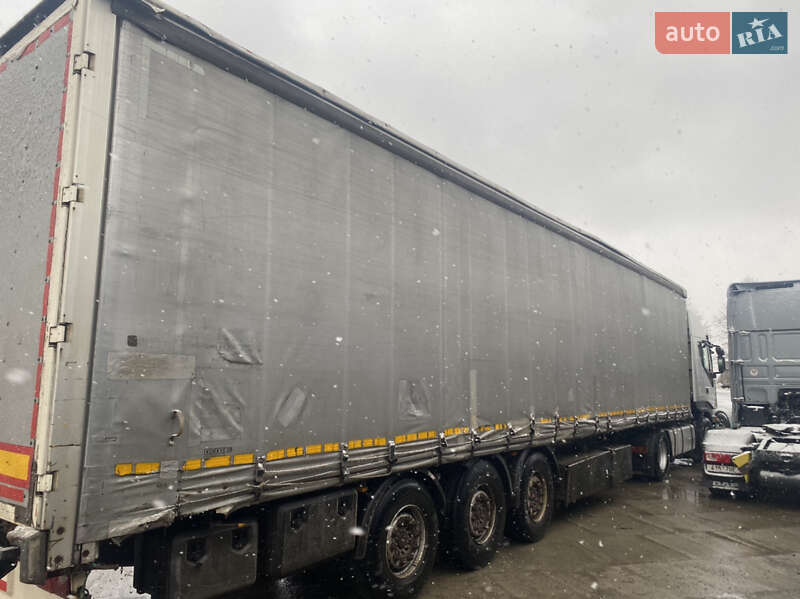 Бортовой полуприцеп Fruehauf General 2007 в Тячеве