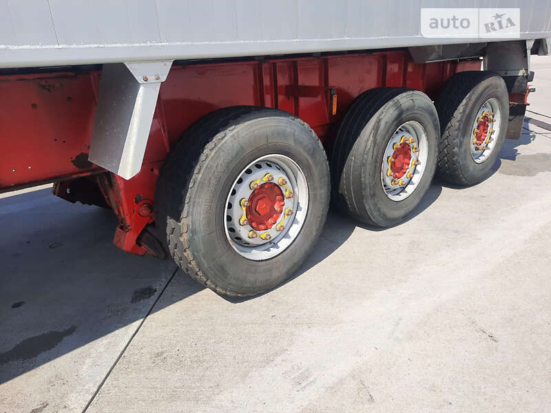 Самоскид напівпричіп Fruehauf General 2005 в Бучачі