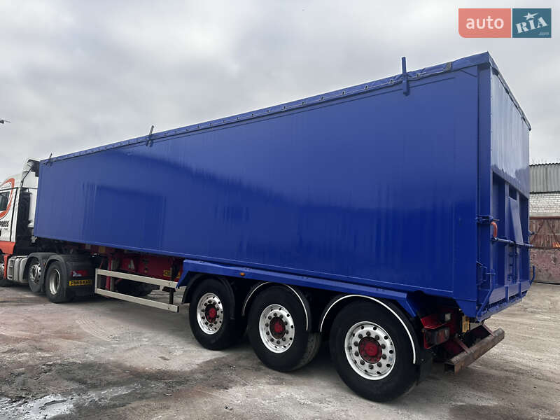 Самоскид напівпричіп Fruehauf GT 2014 в Умані