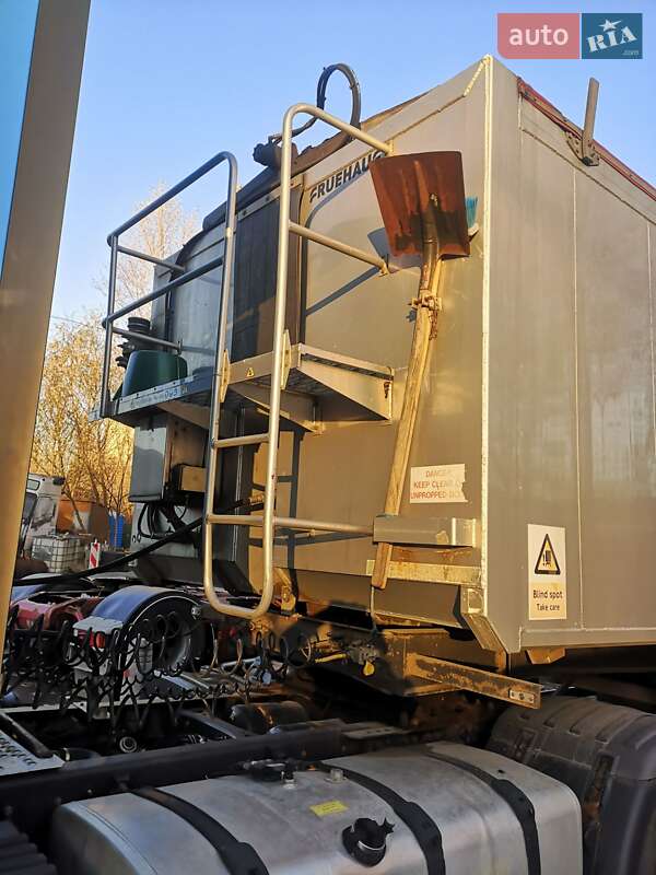 Зерновоз - полуприцеп Fruehauf LTD/WAD 2011 в Киеве