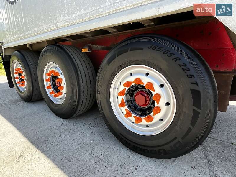 Самосвал полуприцеп Fruehauf LTD/WAD 2004 в Львове