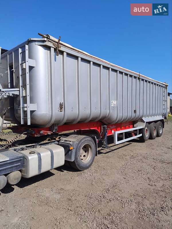 Самоскид напівпричіп Fruehauf LTD/WAD 2003 в Долині