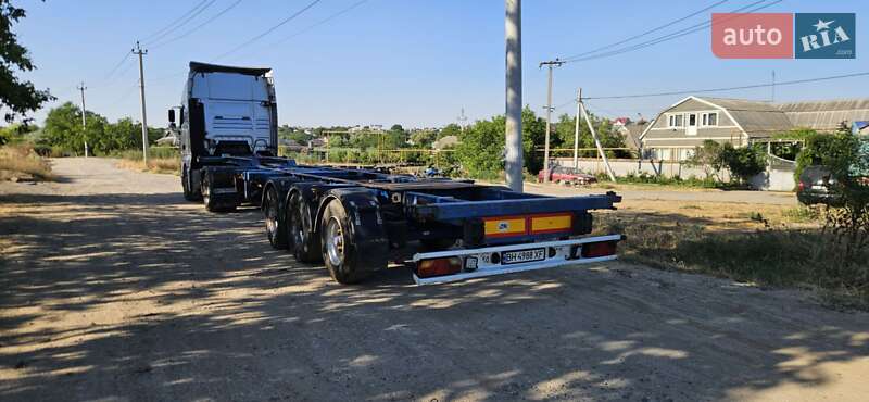 Контейнеровоз напівпричіп Fruehauf PJCTA3 1999 в Одесі