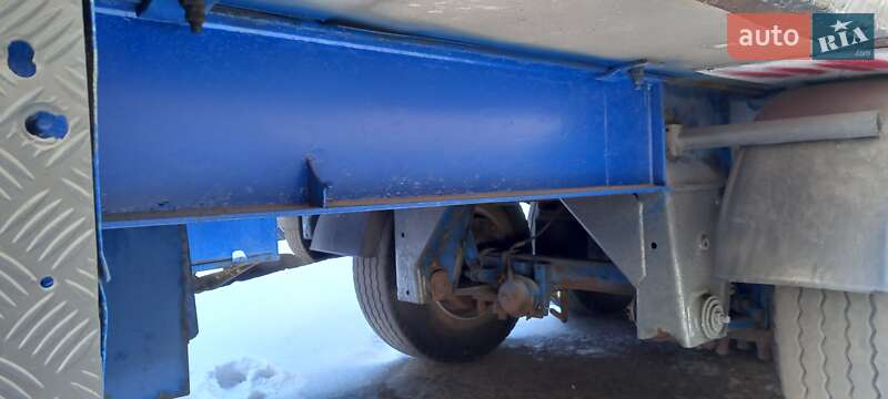 Ізотермічна будка Fruehauf ROR 1992 в Кролевці