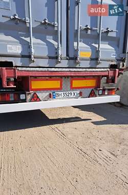 Контейнеровоз полуприцеп Fruehauf SAF 2000 в Одессе