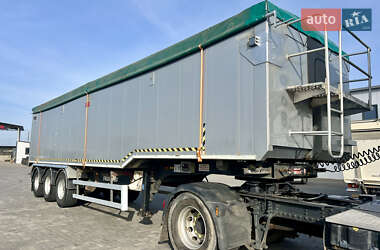 Зерновоз - напівпричіп Fruehauf SAF 2013 в Рівному