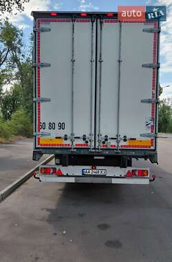 Тентованный борт (штора) - полуприцеп Fruehauf SAF 2009 в 