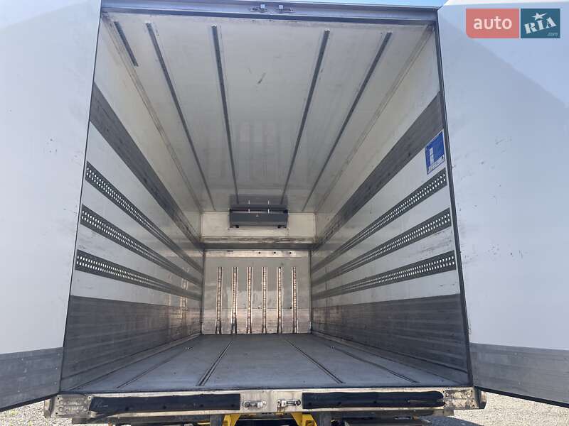 Рефрижератор Fruehauf SAF 2016 в Чернівцях
