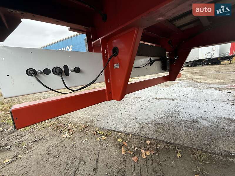 Тентованный борт (штора) - полуприцеп Fruehauf SAF 2015 в Надворной