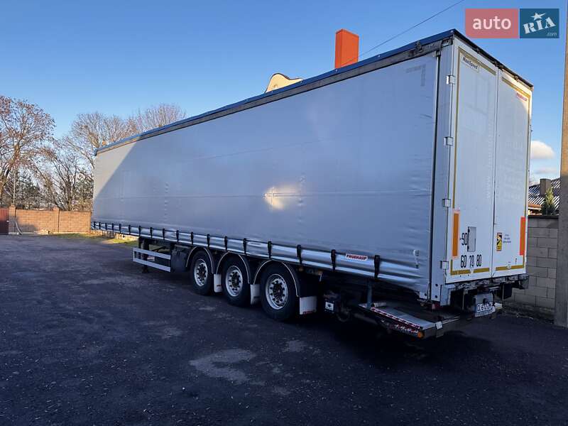 Тентованный борт (штора) - полуприцеп Fruehauf SAF 2012 в Ровно фото 2 Тентованный борт (штора) - полуприцеп Fruehauf SAF 2012 в Ровно