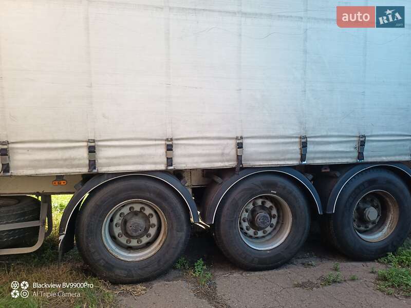 Тентований борт (штора) - напівпричіп Fruehauf SMB 2004 в Згурівці фото 3 Тентований борт (штора) - напівпричіп Fruehauf SMB 2004 в Згурівці
