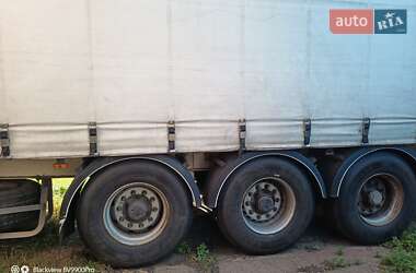 Тентованный борт (штора) - полуприцеп Fruehauf SMB 2004 в 