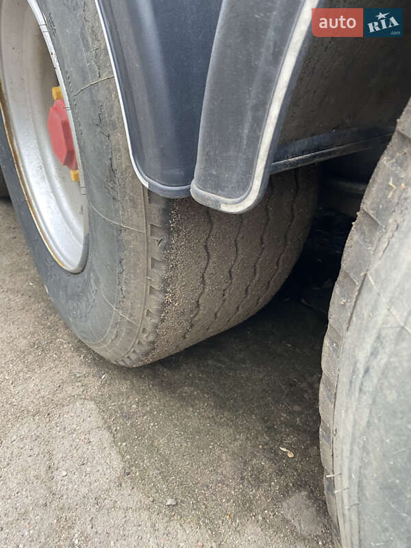 Цистерна полуприцеп Fruehauf SMB 1993 в Черкассах