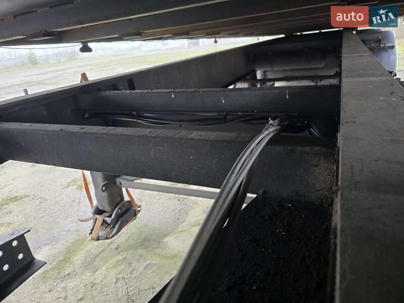 Зерновоз - напівпричіп Fruehauf SMB 2006 в Горішніх Плавнях