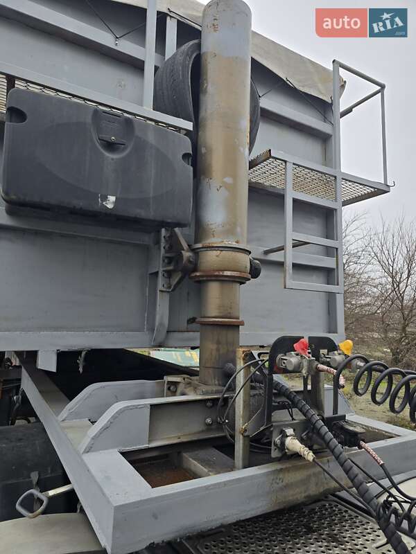 Зерновоз - напівпричіп Fruehauf SMB 2006 в Горішніх Плавнях