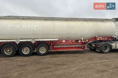 Цистерна напівпричіп Fruehauf T34 1998 в Черкасах