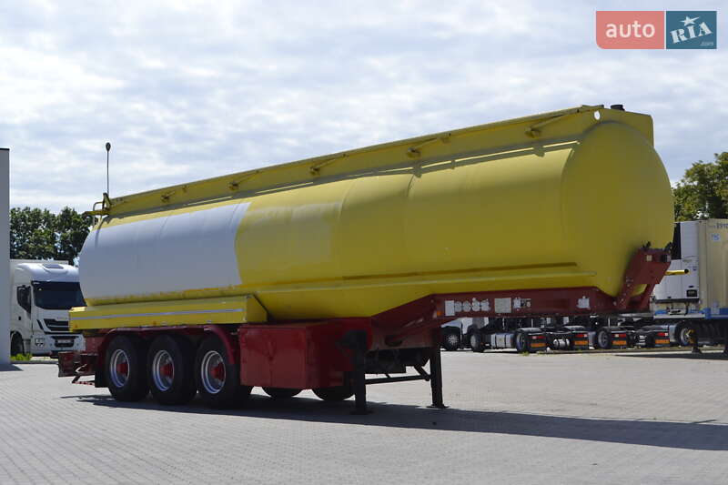 Цистерна полуприцеп Fruehauf T34 1998 в Хусте фото 3 Цистерна полуприцеп Fruehauf T34 1998 в Хусте