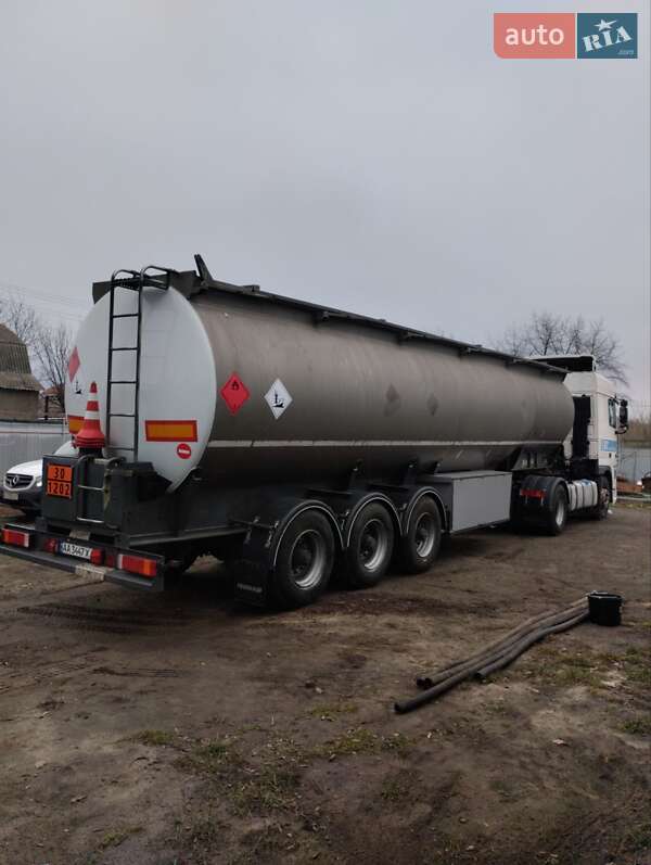 Цистерна напівпричіп Fruehauf T34T1RP 1990 в Обухові фото 3 Цистерна напівпричіп Fruehauf T34T1RP 1990 в Обухові