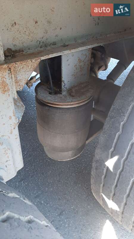 Зерновоз - полуприцеп Fruehauf TF34C1 1991 в Одессе