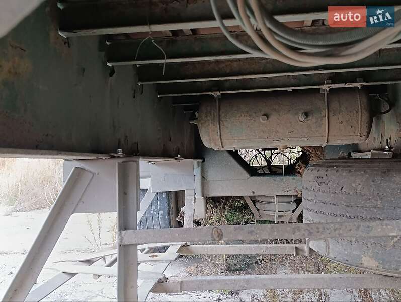 Бортовой полуприцеп Fruehauf TF34C1 1995 в Калиновке