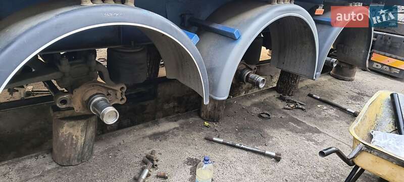 Зерновоз - полуприцеп Fruehauf TF34C1 1998 в Гайвороне