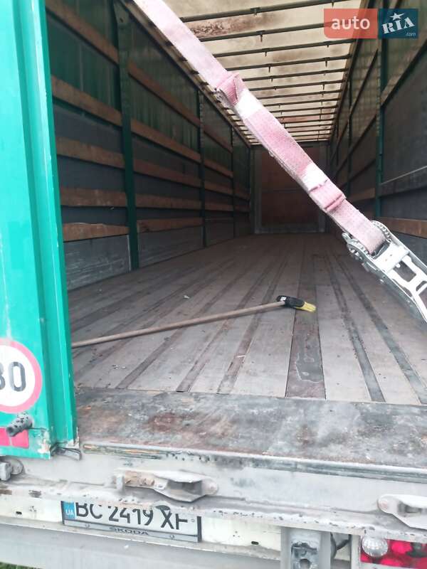 Борт Fruehauf ТХ 2011 в Дрогобыче