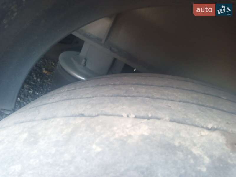 Борт Fruehauf ТХ 2011 в Дрогобыче