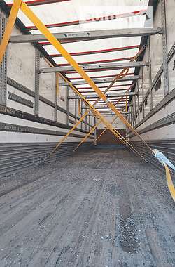Зерновоз - полуприцеп Fruehauf TX 34 2004 в Виннице